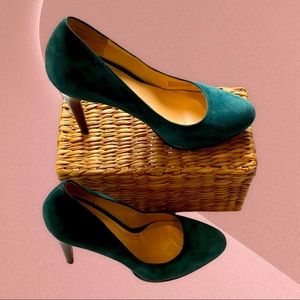Chelsea by Cole Haan. Teal suede sky high pump, gorgeous platform & rounded toe.